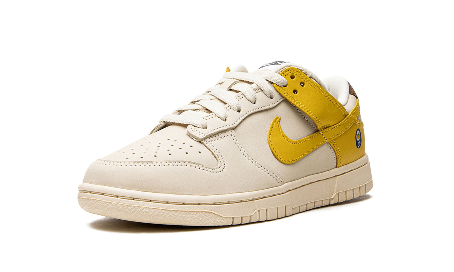 Nike Dunk Low LX "Banana"