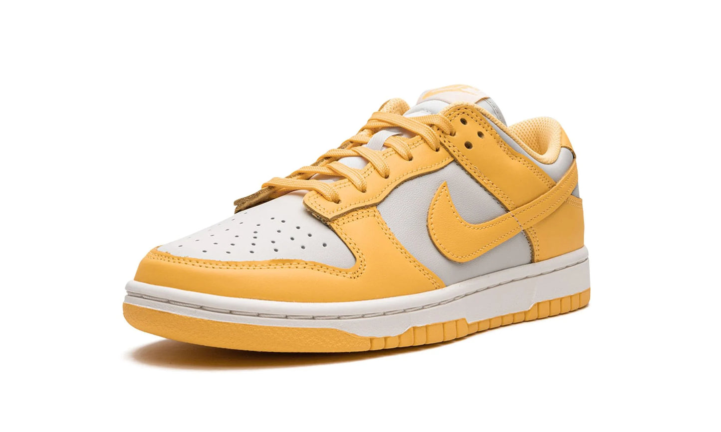 Nike Dunk Low "Citron Pulse" (W)