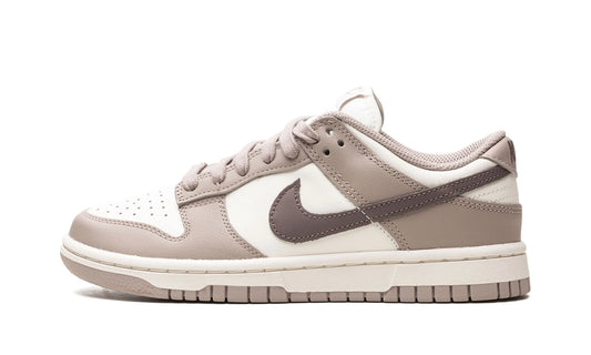 Nike Dunk Low "Diffused Taupe" (W)