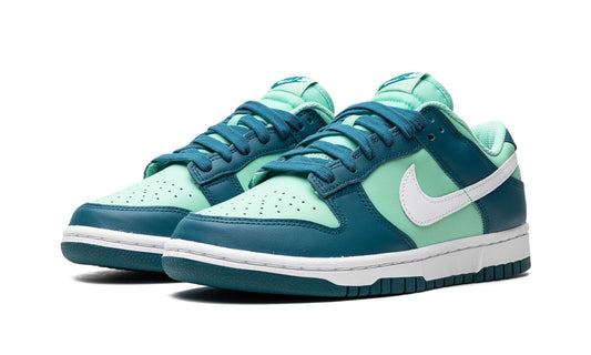 Nike Dunk Low "Geode Teal" (W)