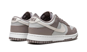 Nike Dunk Low "Bone Beige" (W)