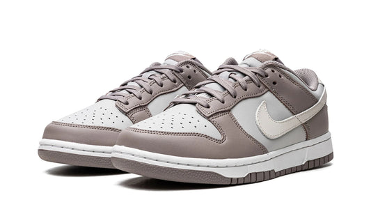 Nike Dunk Low "Bone Beige" (W)
