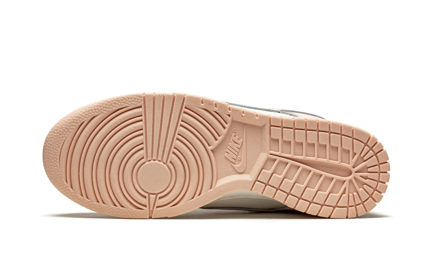 Nike Dunk Low "Orange Pearl" (W)