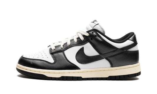 Nike Dunk Low "Vintage Panda" (W)