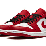 Jordan 1 Low "Bulls"