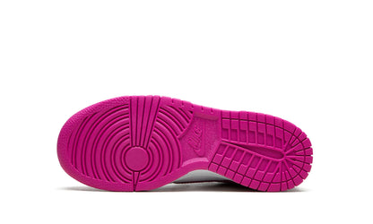 Nike Dunk Low "Active Fuchsia"