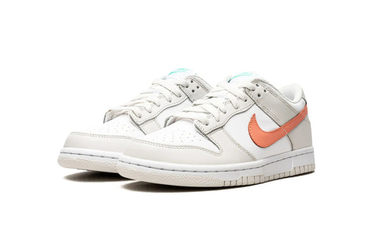 Nike Dunk Low "Tropical Twist"