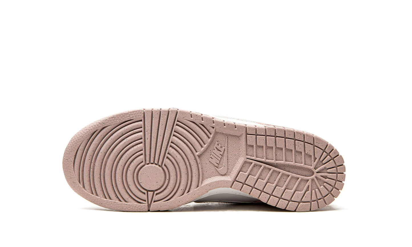 Nike Dunk Low "Pink Velvet"