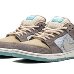 Nike Dunk Low SB "Big Money Savings"