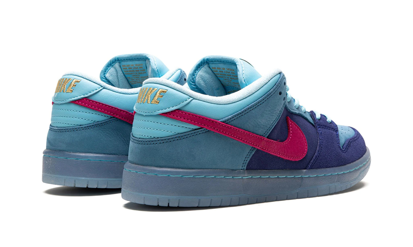 Nike Dunk Low SB "Run The Jewels"