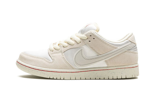 Nike Dunk Low SB "City of Love"