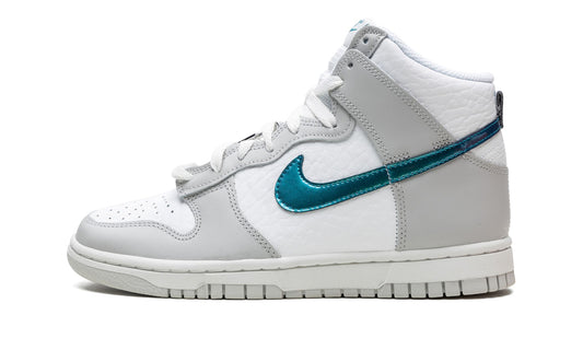 Nike Dunk High FLS (W)