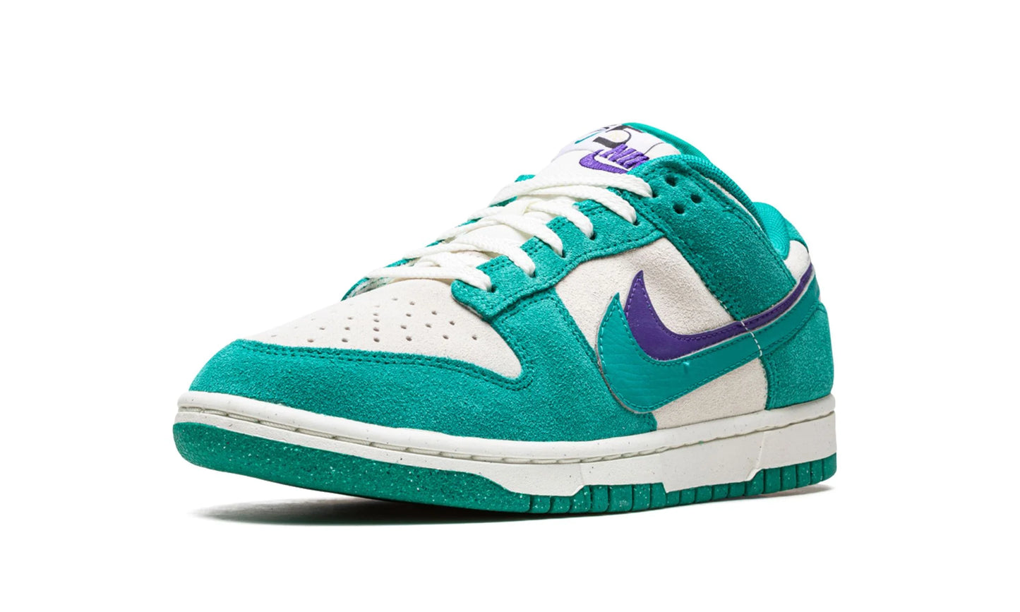 Nike Dunk Low SE '85 "Neptune Green" (W)