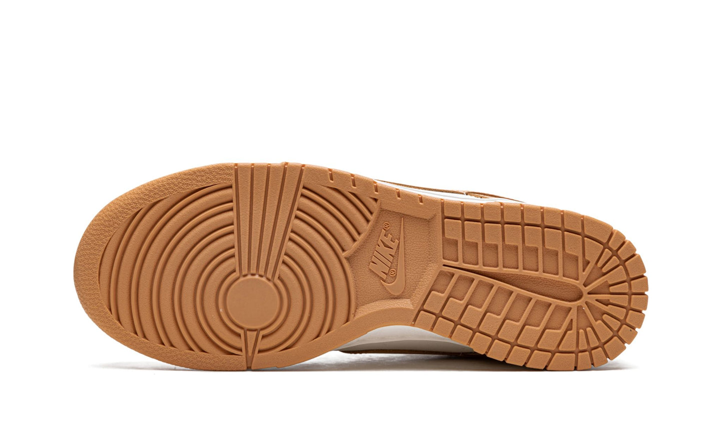 Nike Dunk Low "Harvest Moon" (W)