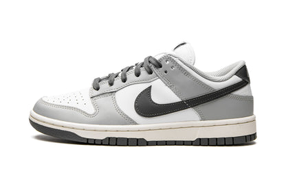 Nike Dunk Low "Light Smoke Grey" (W)