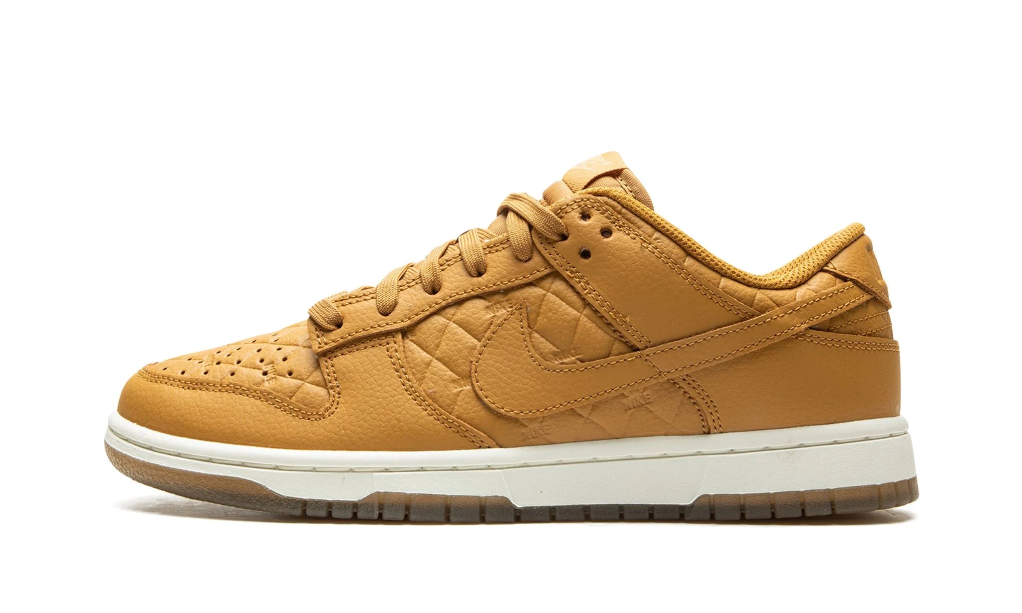 Nike Dunk Low "Quilted Wheat" (W)