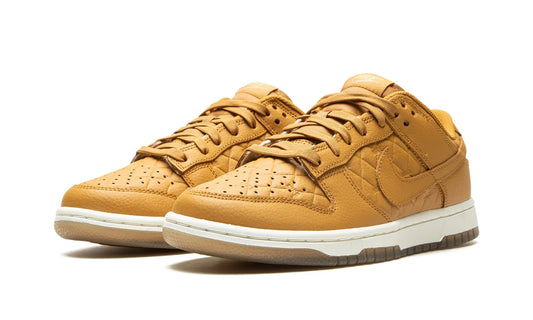 Nike Dunk Low "Quilted Wheat" (W)