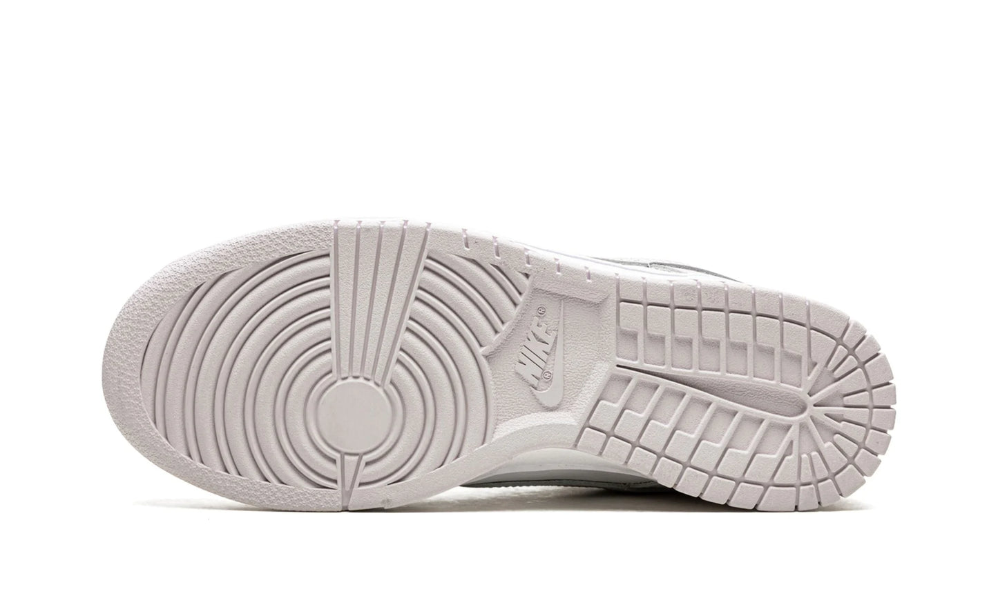 Nike Dunk Low "Venice" (W)