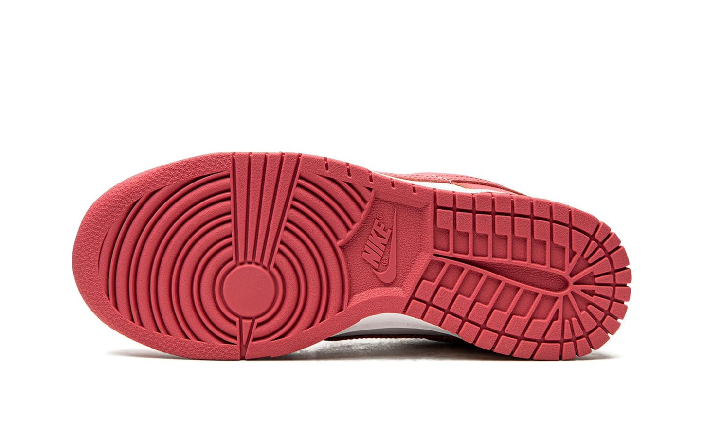 Nike Dunk Low "Archeo Pink"