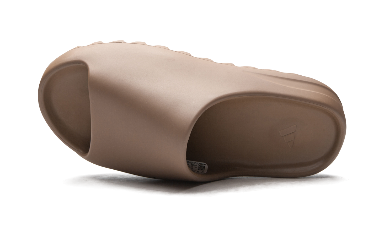 Yeezy Slide "Core"